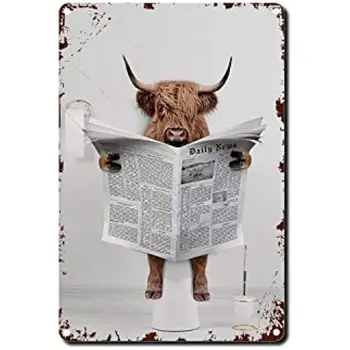 Жестяная вывеска Шотландская Высокогорная Корова В туалете Читает Газету Юмор в ванной Смешное животное в ванной на унитазе Причудливые знаки животных